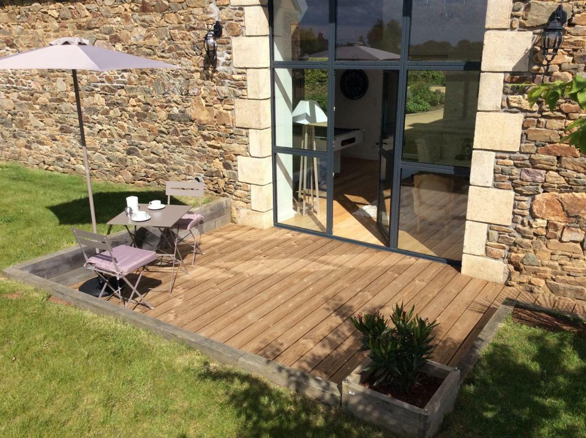 Manoir De Kermilven Bed & Breakfast Tremeven  ภายนอก รูปภาพ