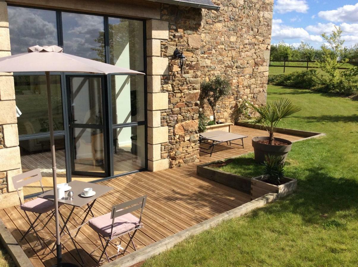 Manoir De Kermilven Bed & Breakfast Tremeven  ภายนอก รูปภาพ