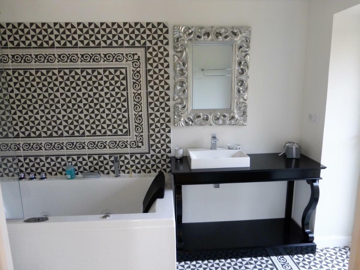 Manoir De Kermilven Bed & Breakfast Tremeven  ภายนอก รูปภาพ